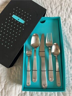 NEW Discontinued Gourmet Settings DIMPLE 20 pc Flatware Set Stainless Steel NIB